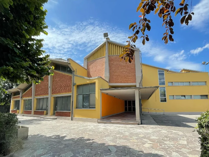 rifacimenti-facciate-intonaci-case-ville-magazzini-modena